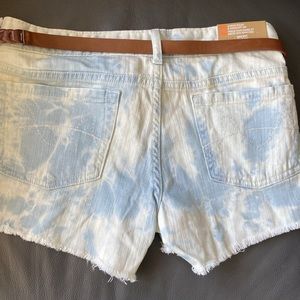 💥Free W/Purch NWT Mossimo Supply Co. Bleached Denim Shorts with Belt  6 (Flag)